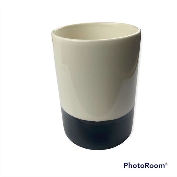 Starbucks Two Tone BLACK Rectangular Handle Mug - Picture 3 of 11